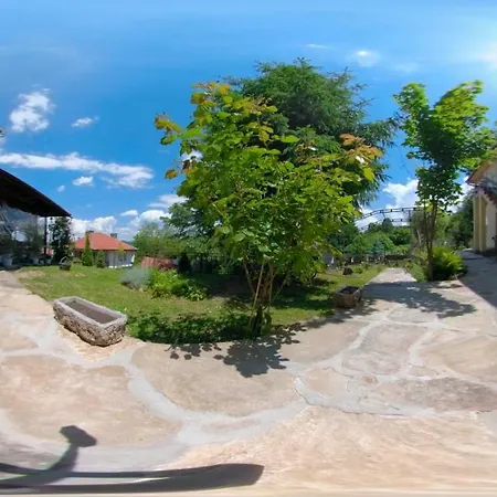 Üdülőpark Daskalov Cservena Lokva