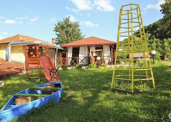 Daskalov Kompleks wypoczynkowy Chervena Lokva